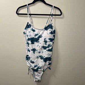 Women’s Blue/White Tie Dye One Piece Strappy Swimsuit Size XL